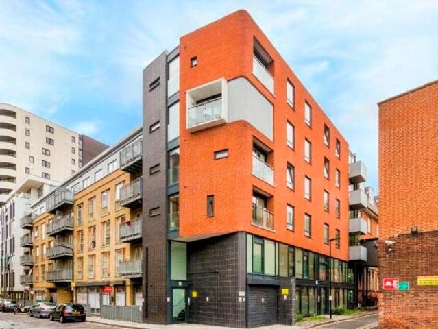 Flat for rent in Cat Hill
