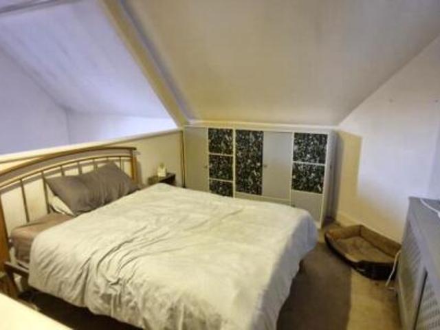 Flat for rent in Cat Hill