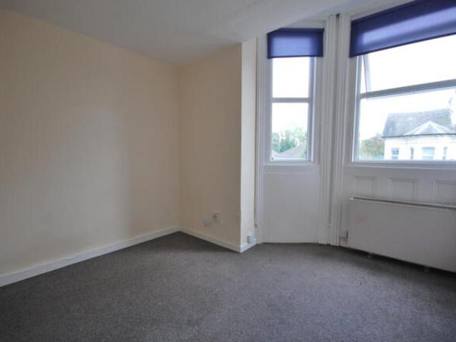 Flat for rent in St James, Sandown Park