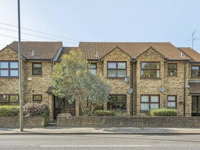 House for rent in Surrey