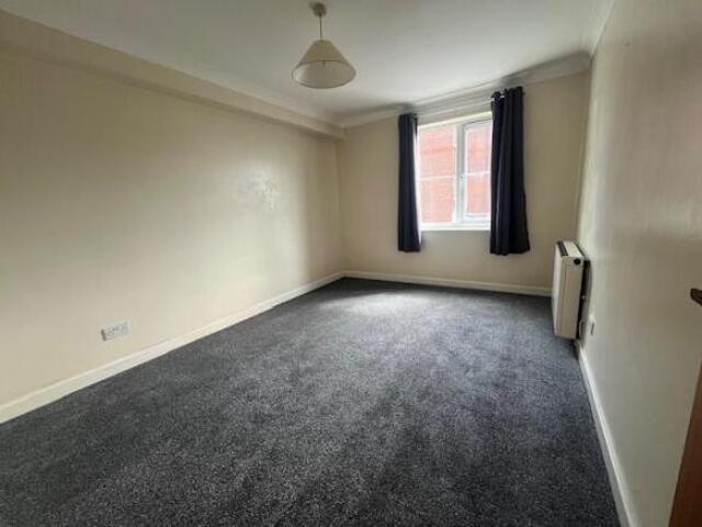 Flat for rent in Semilong, Northampton