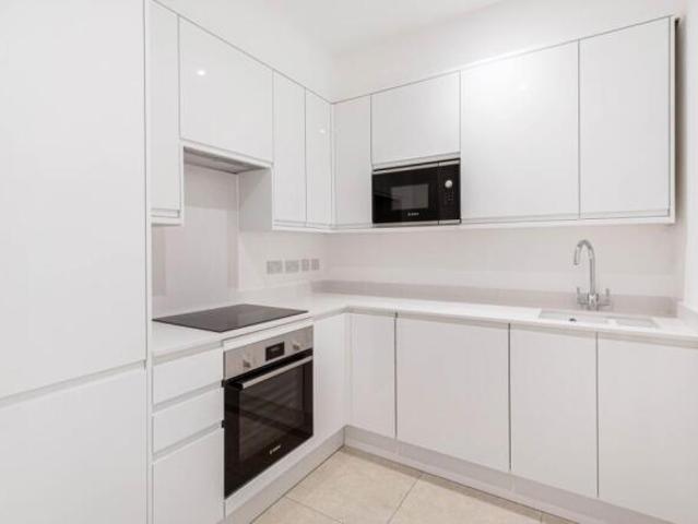 Flat for rent in Cat Hill