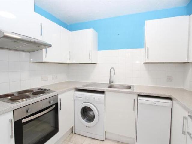 Flat for rent in Slough