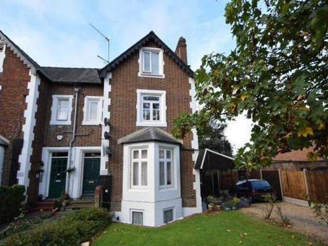 House for rent in Lyons, Greater London