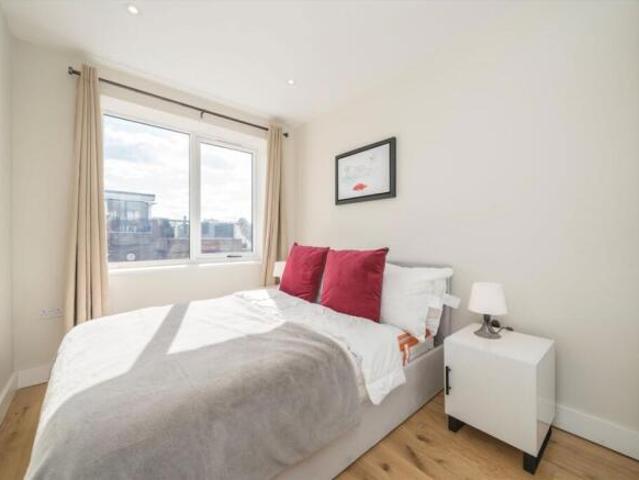 Flat for rent in Greater London