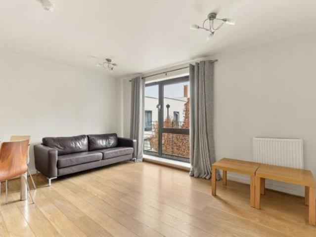 Flat for rent in Ealing, Greater London