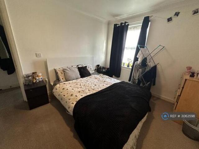 Flat for rent in Uxbridge, Greater London