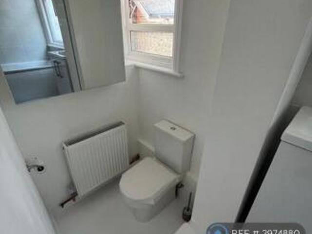 Flat for rent in Uxbridge, Greater London