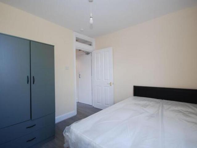 Flat for rent in Cat Hill