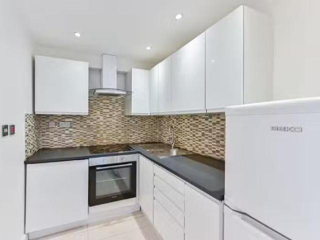 House for rent in London Borough of Merton, Mitcham