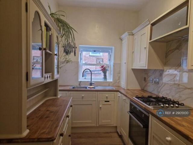 Flat for rent in Cat Hill