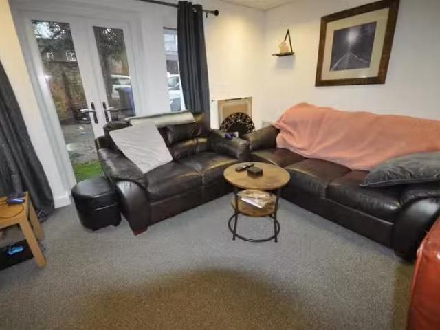House for rent in West Kensington, Greater London