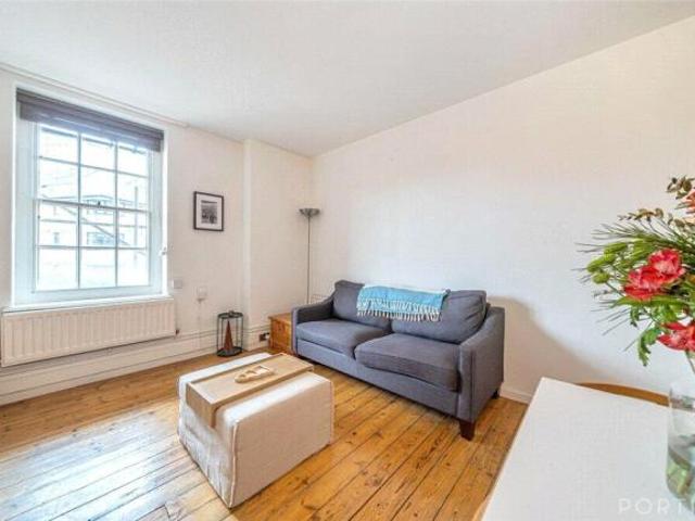 Flat for rent in Cat Hill