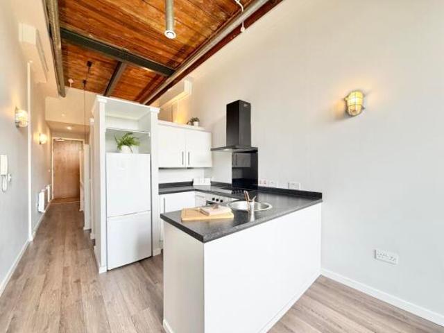 Flat for rent in Reddish, Greater Manchester