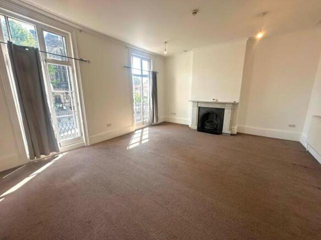 Flat for rent in Sydenham, Green Close
