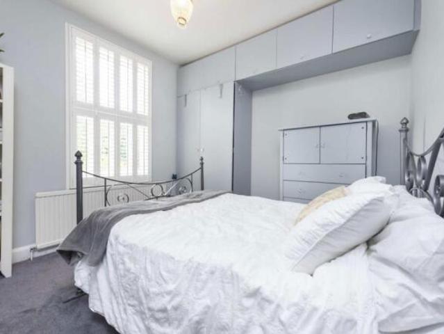 Flat for rent in Teddington, Greater London
