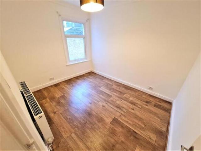 Flat for rent in Cat Hill