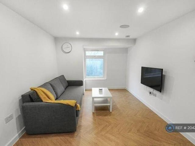 House for rent in Broxbourne, Hertfordshire