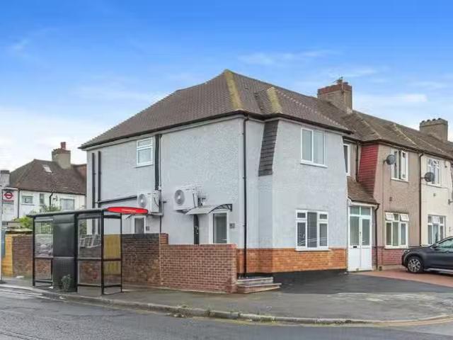 House for rent in London Borough of Merton, Greater London