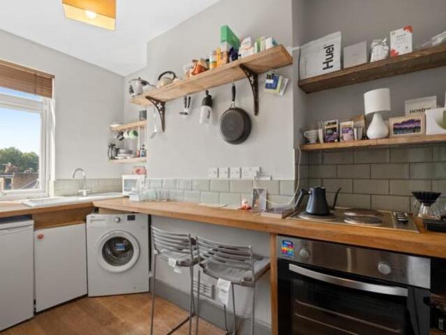 Flat for rent in Reigate, Reigate and Banstead