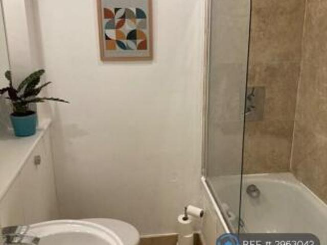 Flat for rent in Cat Hill