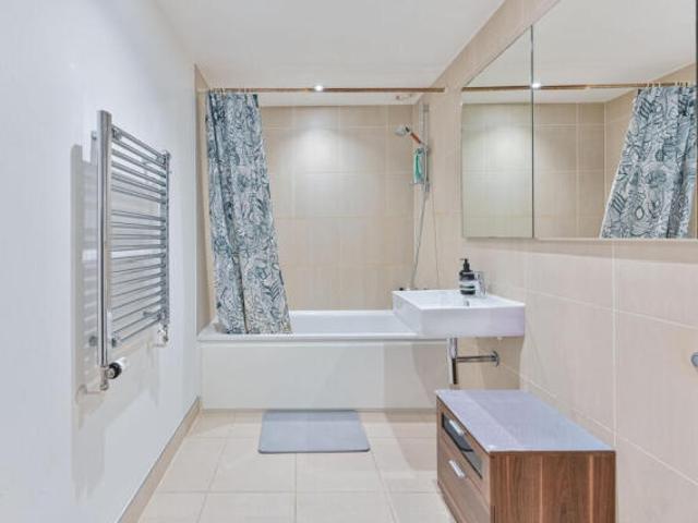 Flat for rent in Woolwich, Greater London