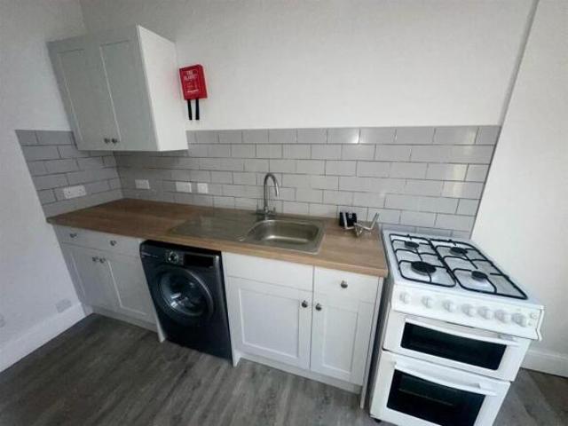 Flat for rent in Kings Barton, Gloucester