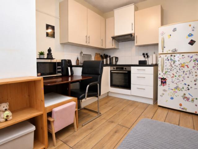 Flat for rent in Bristol, West of England
