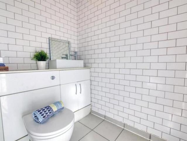 Flat for rent in Cat Hill