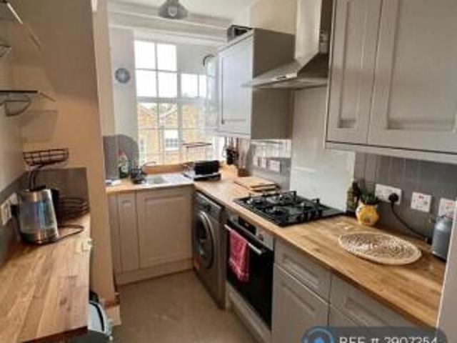 Flat for rent in Cat Hill