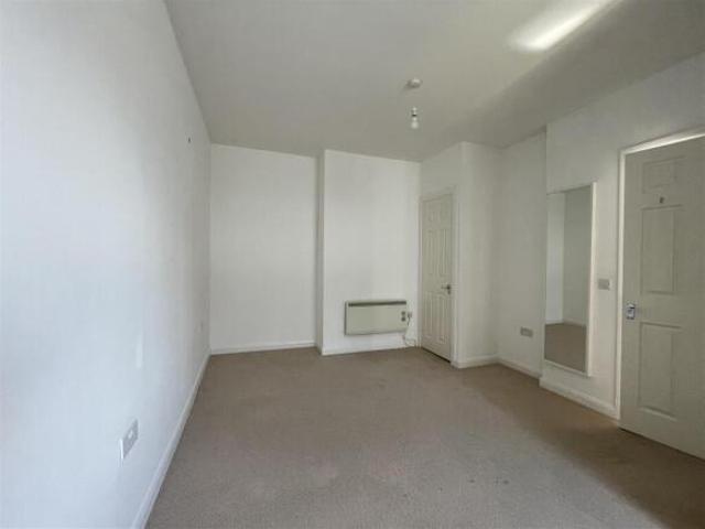 Flat for rent in Feckenham, City Of Bristol