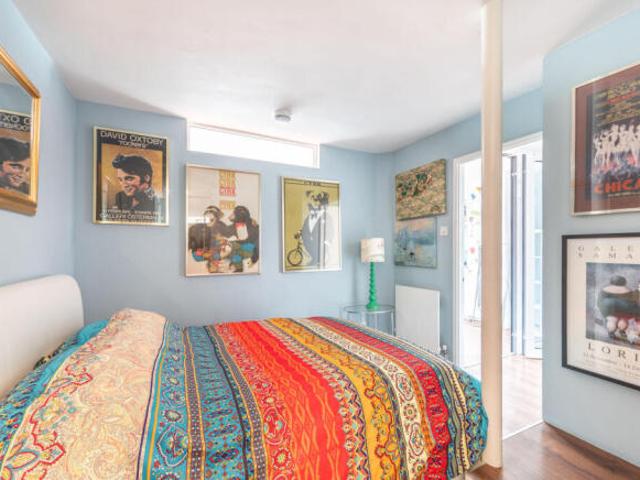 Flat for rent in Cat Hill