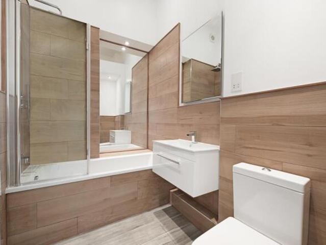 Flat for rent in Cat Hill