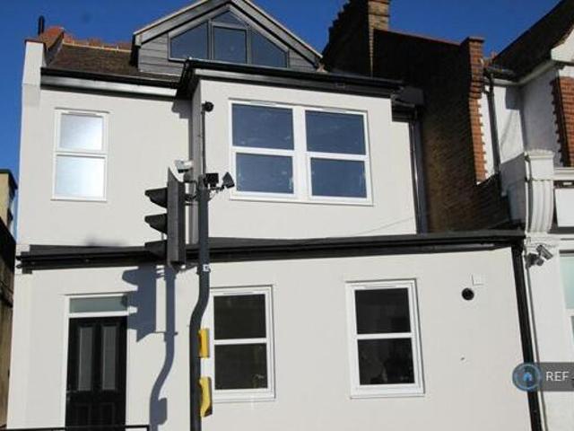 House for rent in Lyons, Greater London
