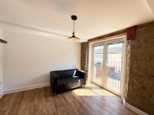 Flat for rent in Armley, West Yorkshire