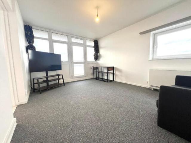 Flat for rent in Cat Hill