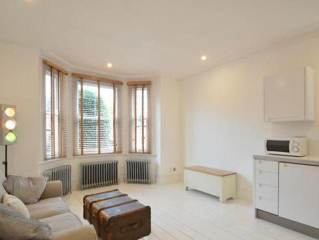 House for rent in Weybridge, Elmbridge