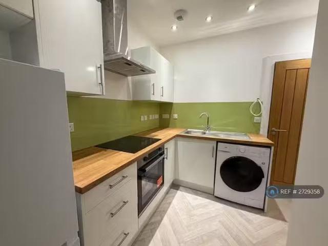 House for rent in Pinfold, Leicestershire