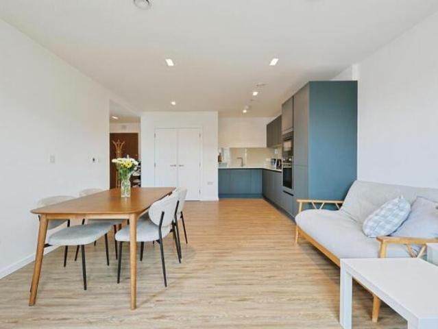 Flat for rent in Cat Hill