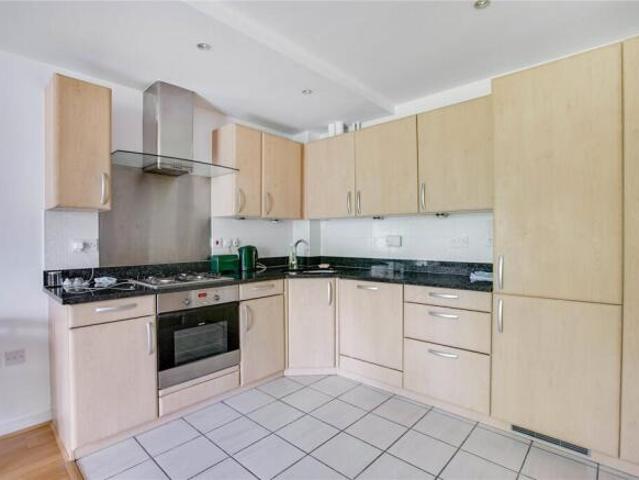 Flat for rent in Barnes, Greater London