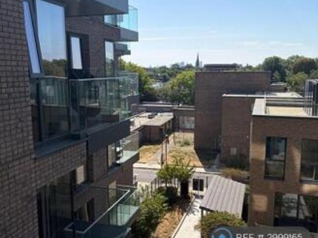 Flat for rent in Cat Hill