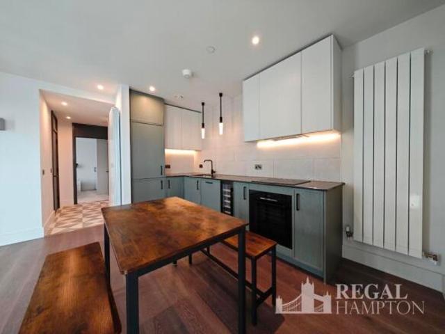 Flat for rent in Woolwich, Greater London