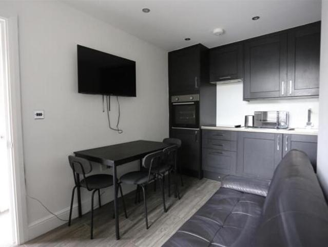 Flat for rent in Round Hill, Brighton & Hove