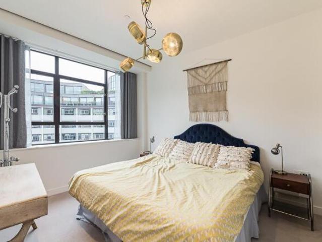 Flat for rent in Cat Hill