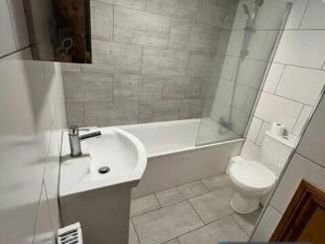 Flat for rent in Cat Hill