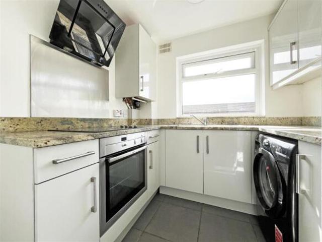 Flat for rent in Haddon, East Midlands