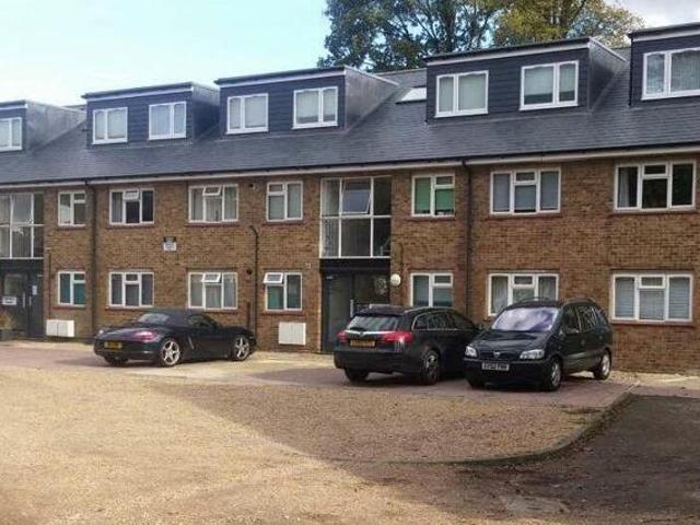 House for rent in Surrey