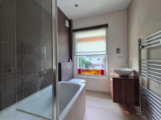 Flat for rent in Isleworth, Greater London