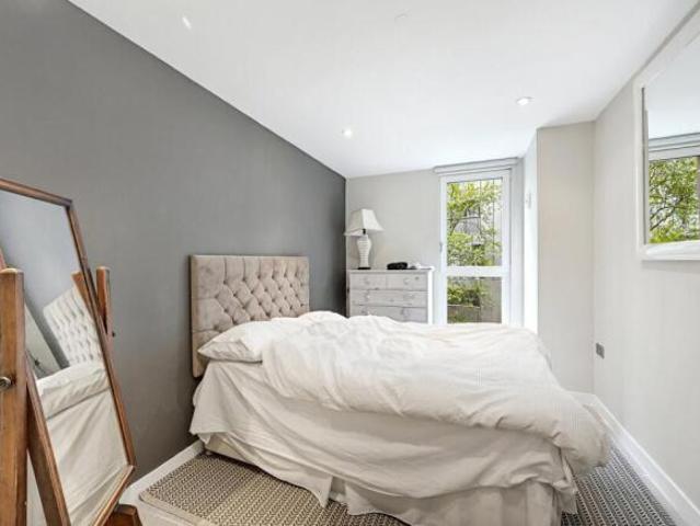 Flat for rent in Grosvenor, Dulcote