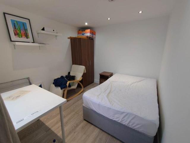 Flat for rent in Falcon Lodge, Wales